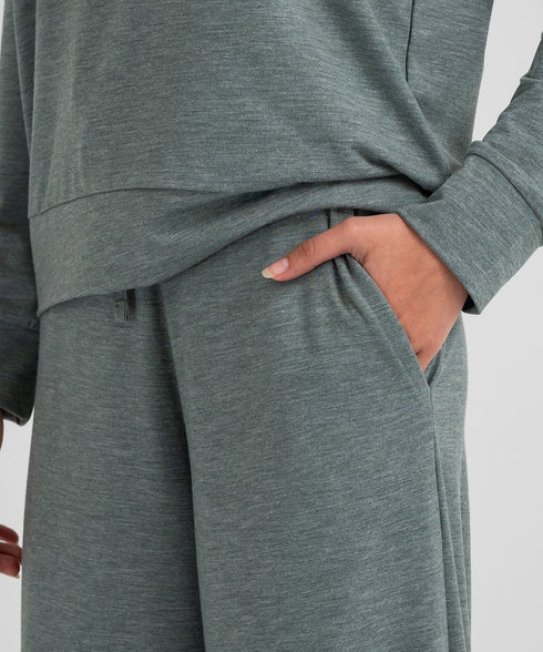 Women's LuxeLight Straight Fit Pants