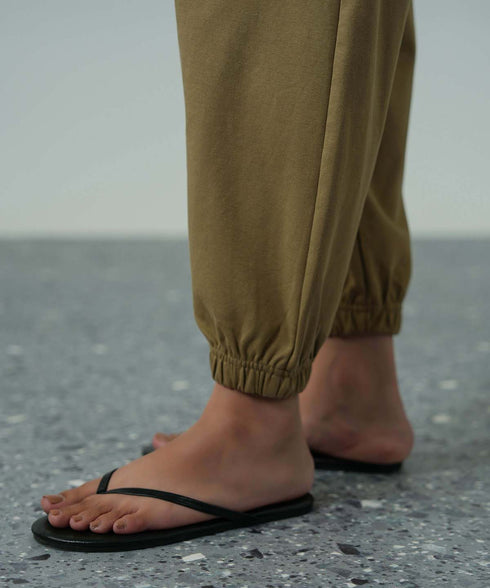 Women's Pleated Joggers