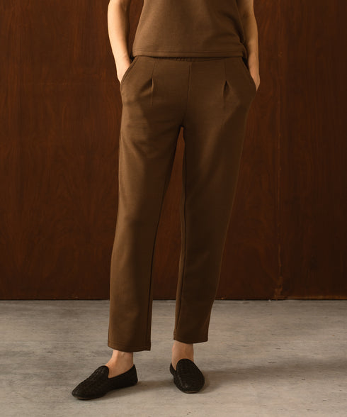 Women's LuxeStretch Pleat Tapered Pants