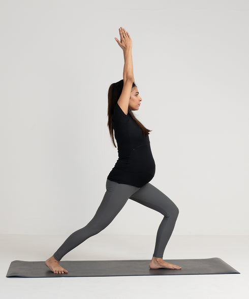 Women's Maternity/Nursing Zipper Tee