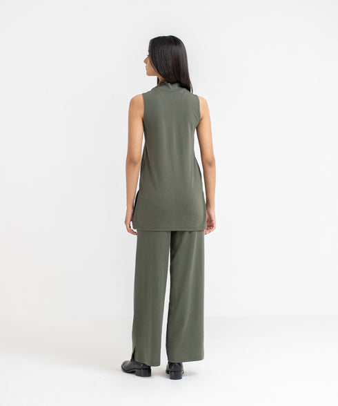 Women's Sleeveless Ribbed Top