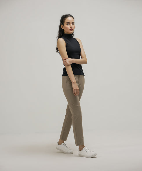 Women's Sleeveless Rib Turtleneck