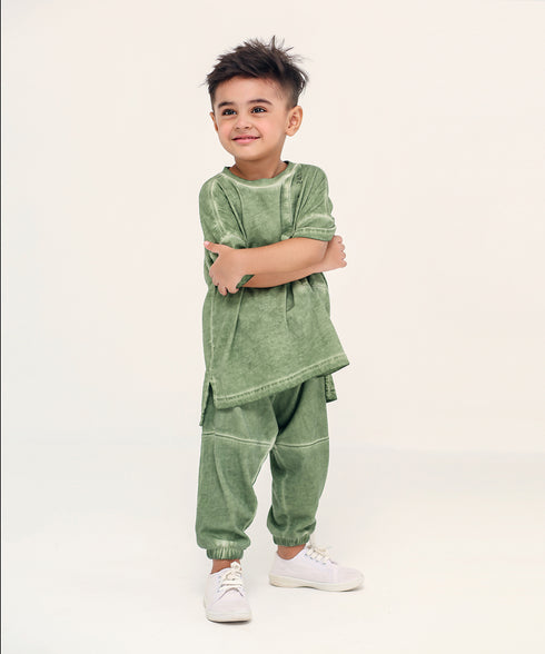 Boys' Oversized Stone Wash Tee