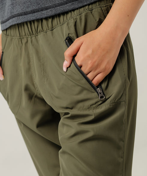 Women's B-Fit Flyweight Tapered Pants